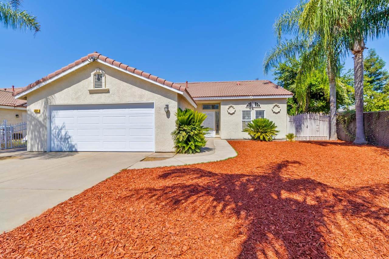 959 Hulbert - Photo 1