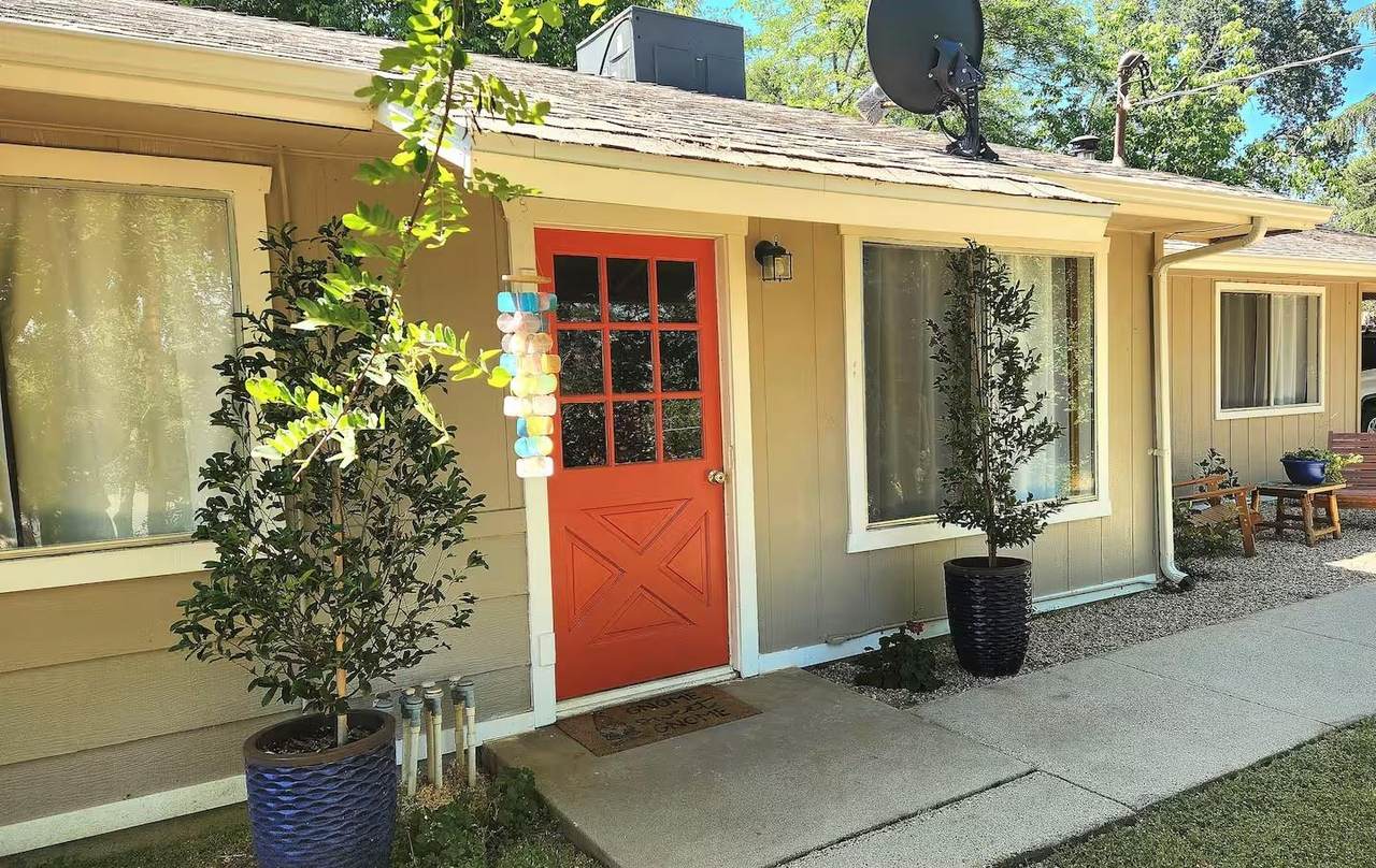 40885 Elliott Drive - Photo 1