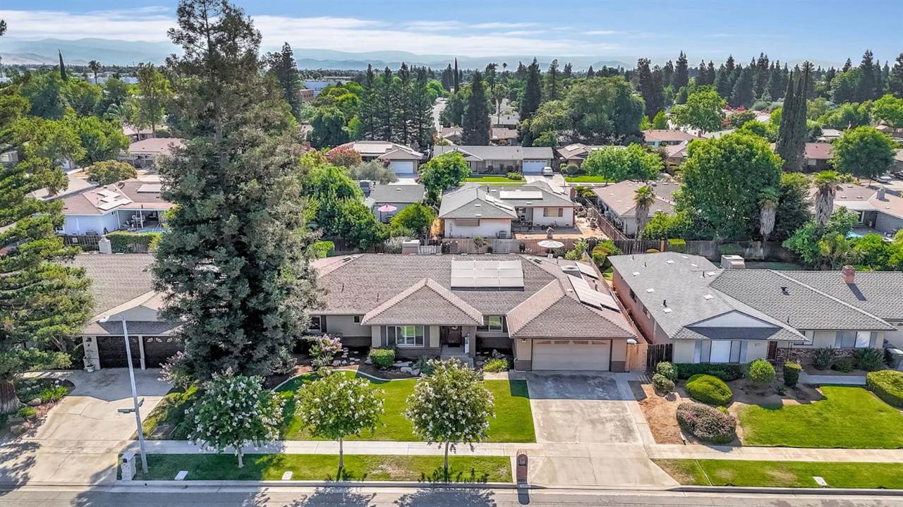 6658 Thorne Avenue - Photo 1