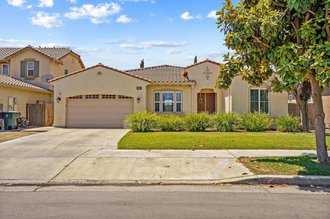 2403 Robin Avenue - Photo 1