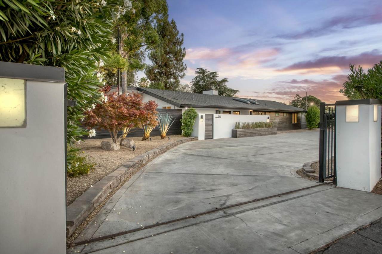 2461 Browning Avenue - Photo 1