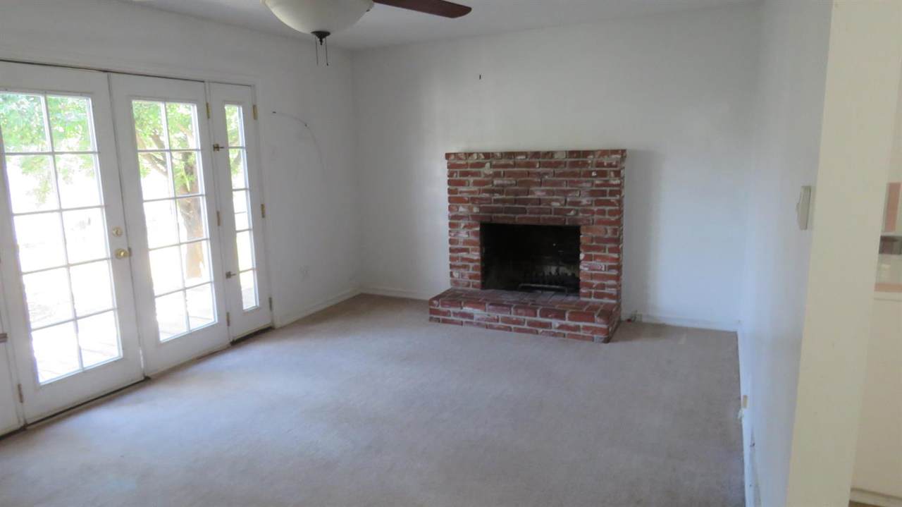 https://bt-photos.global.ssl.fastly.net/fresno/1280_boomver_1_633602-2.jpg