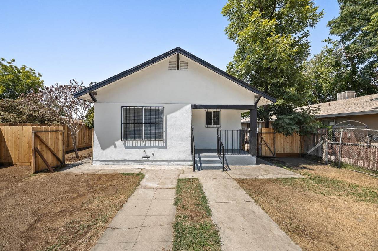 2241 Clay Avenue - Photo 1