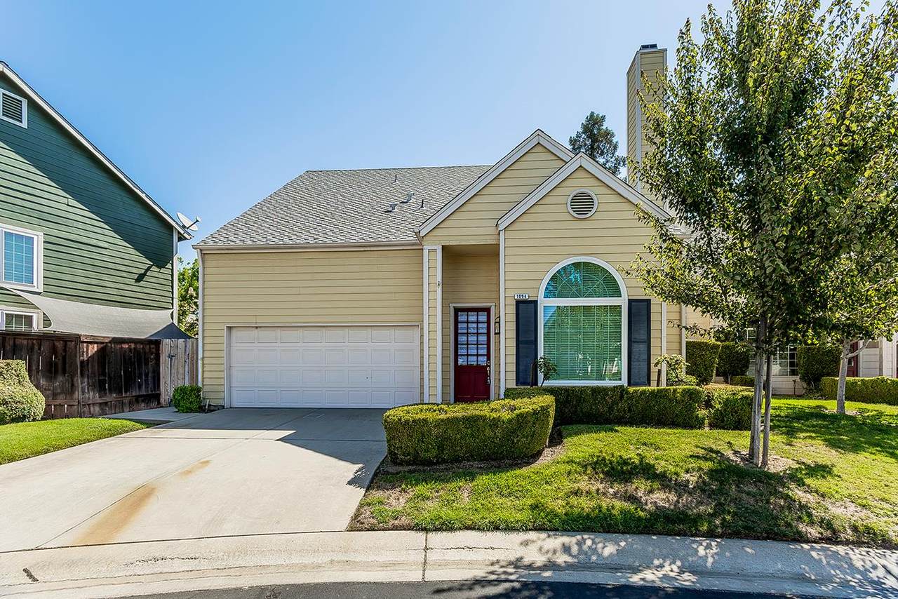 1094 Monticello Circle - Photo 1