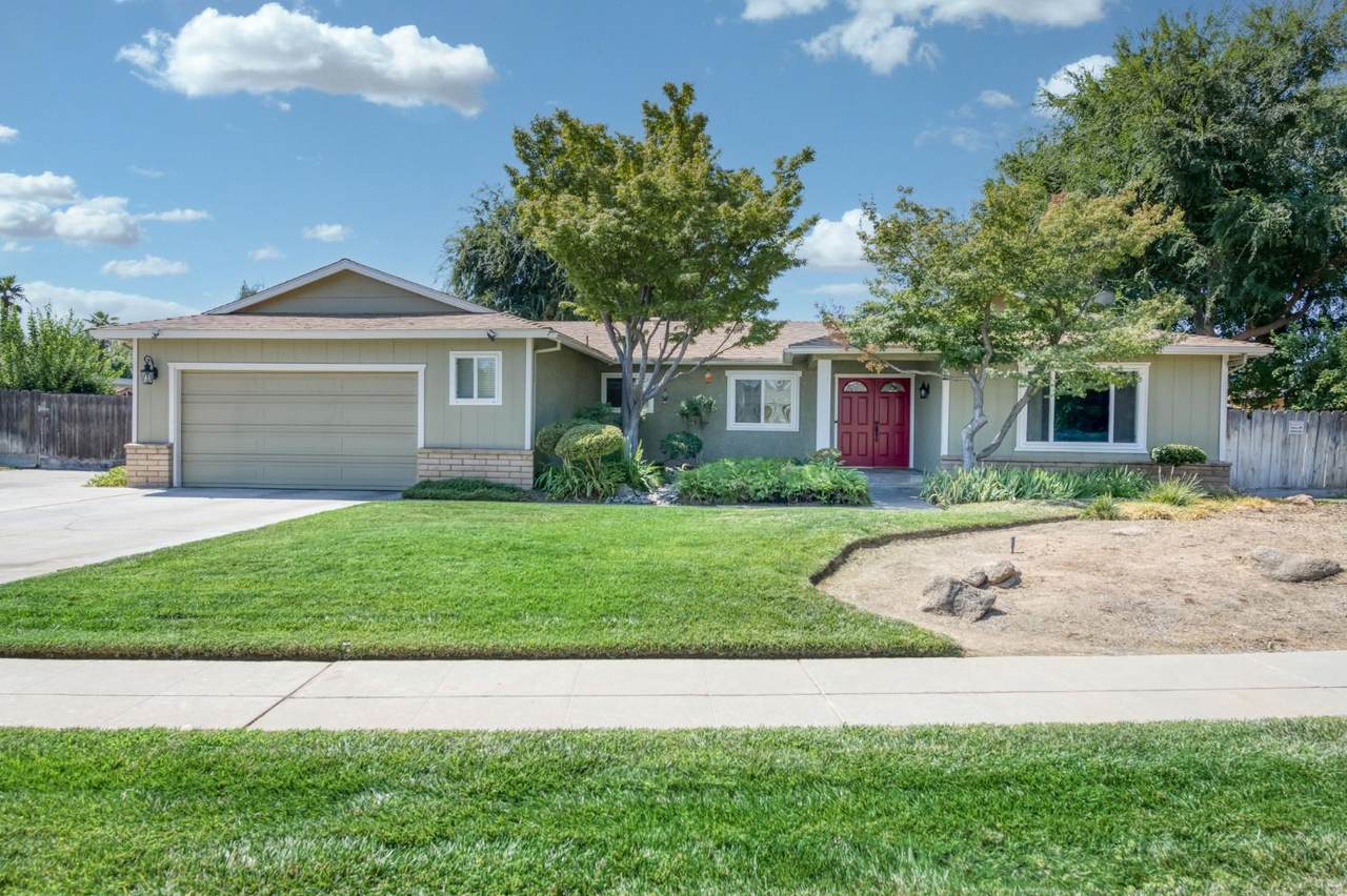 2075 Vartikian Avenue - Photo 1