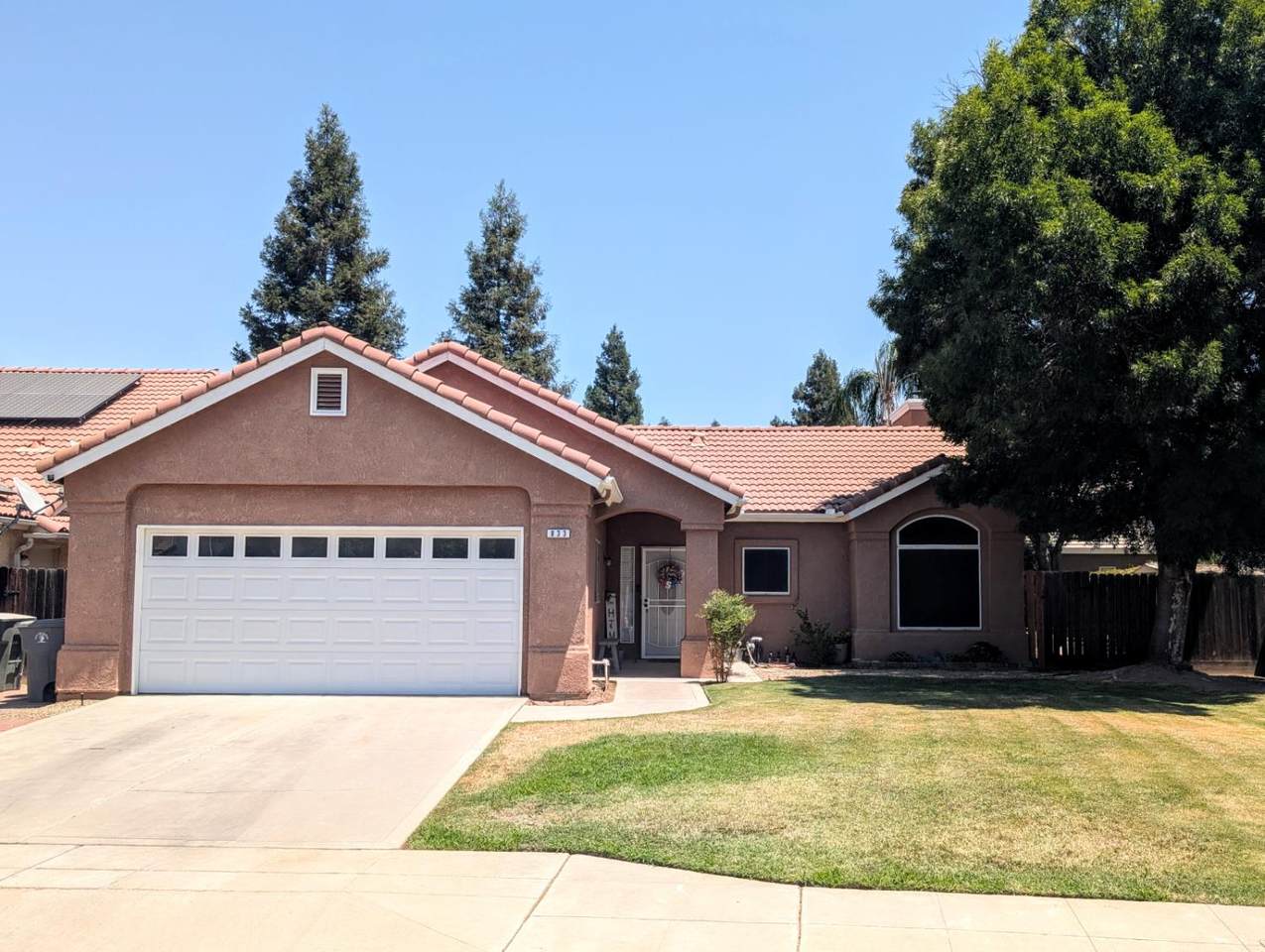 833 Applegate Avenue - Photo 1