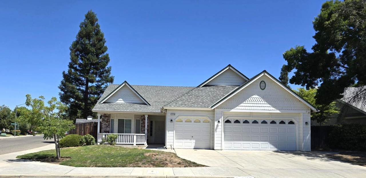 1778 Oakmont Avenue - Photo 1