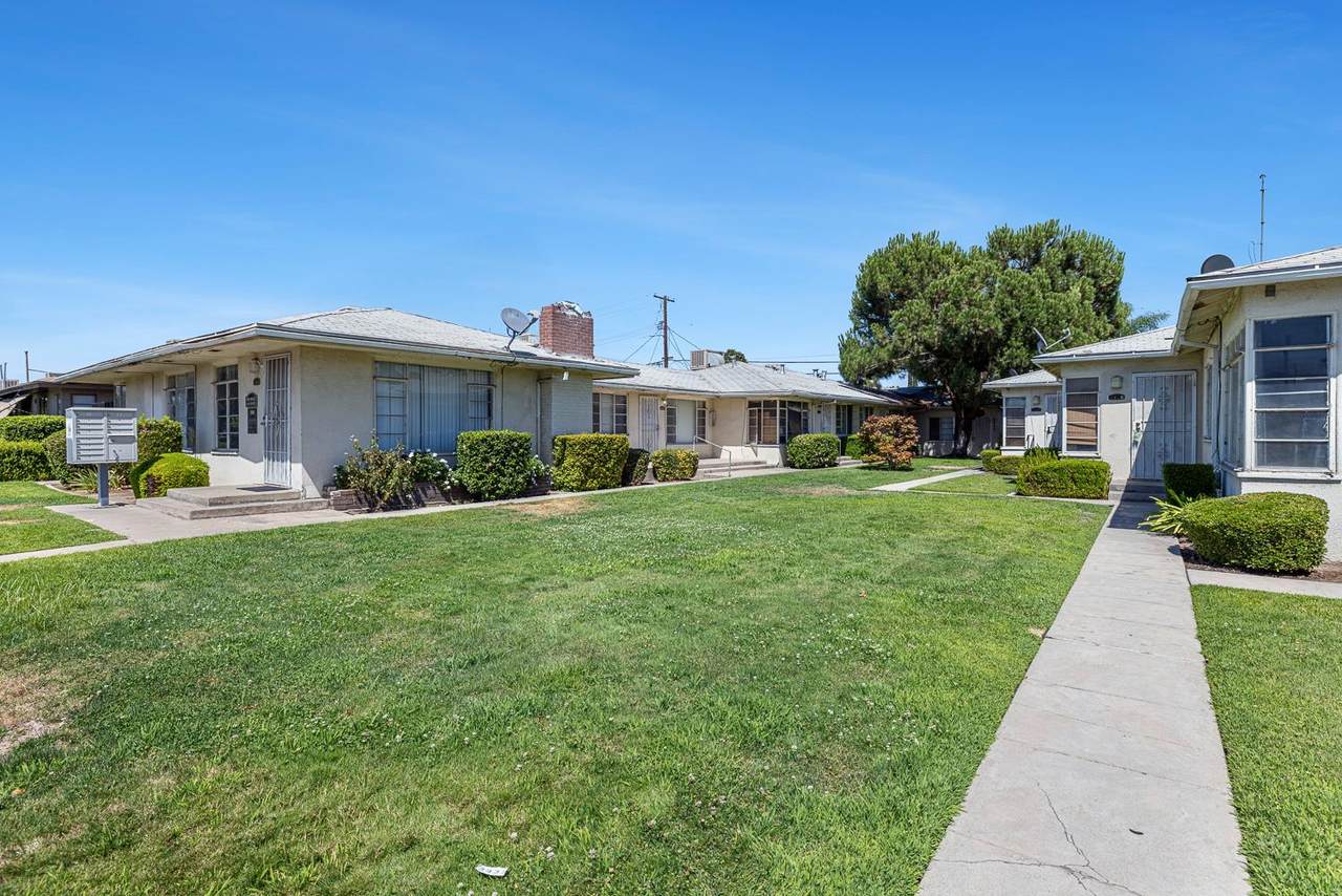2414 1st Street - Photo 1