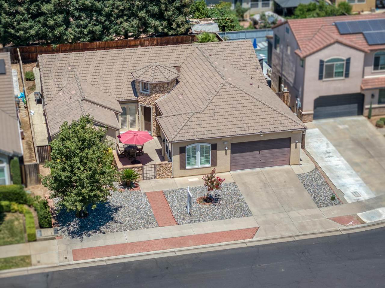 3259 Duncan Avenue - Photo 1