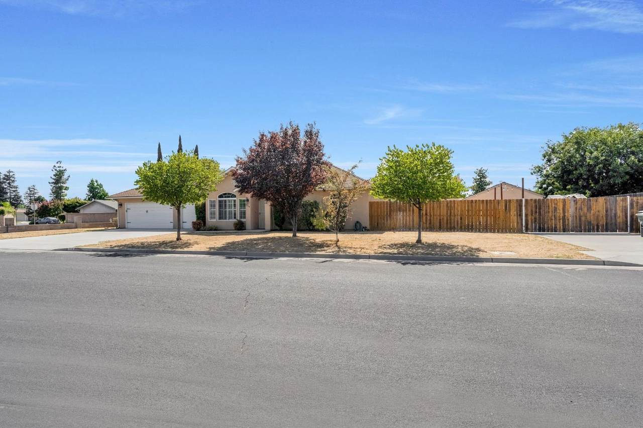 https://bt-photos.global.ssl.fastly.net/fresno/1280_boomver_1_634600-2.jpg
