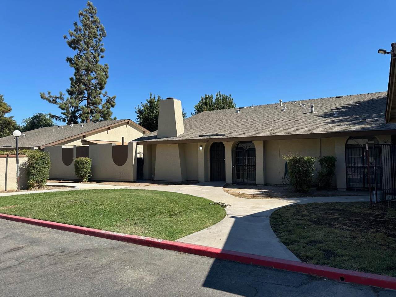 372 Argyle Avenue - Photo 1