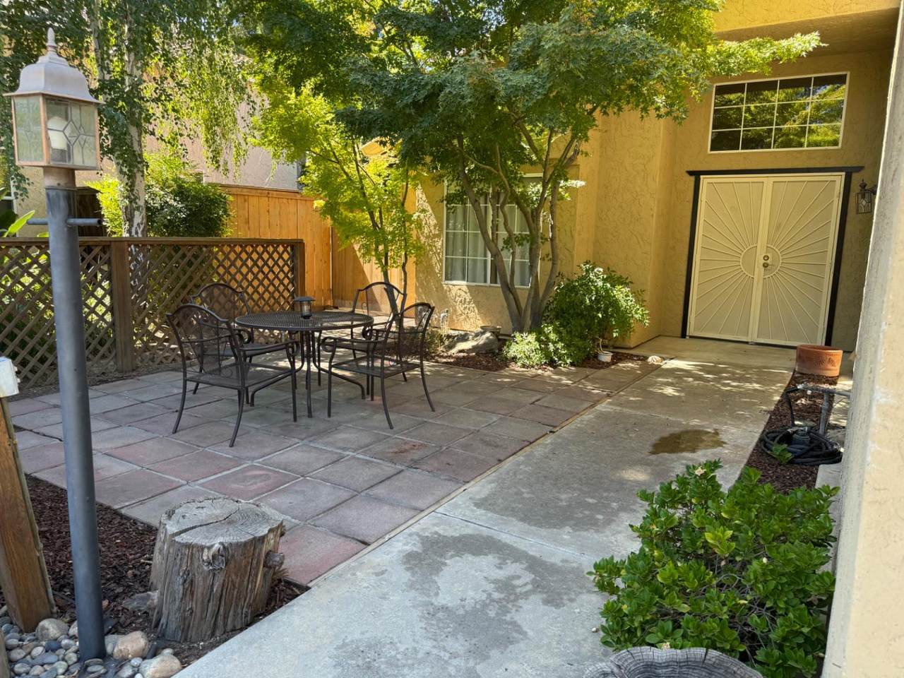 https://bt-photos.global.ssl.fastly.net/fresno/1280_boomver_1_634901-2.jpg