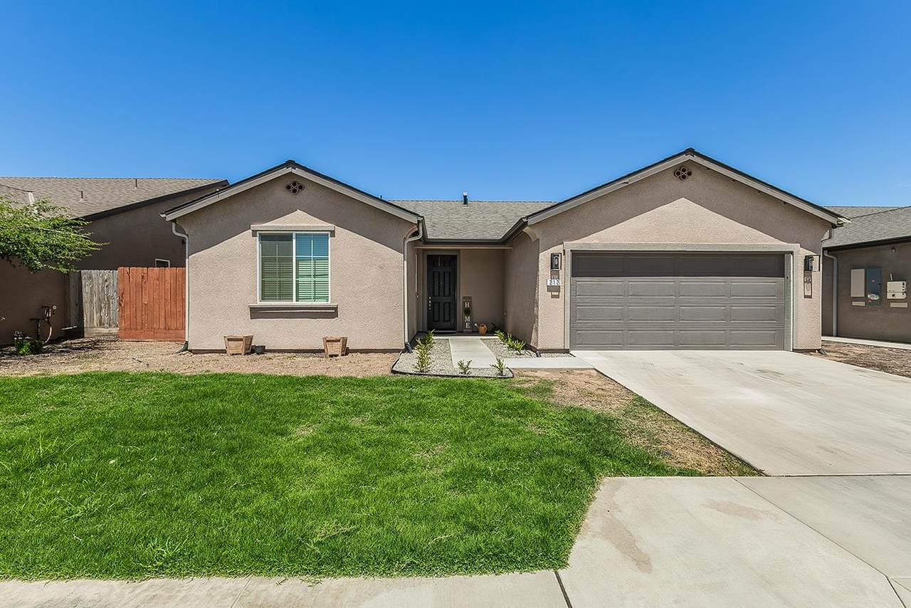 212 Panther Street - Photo 1