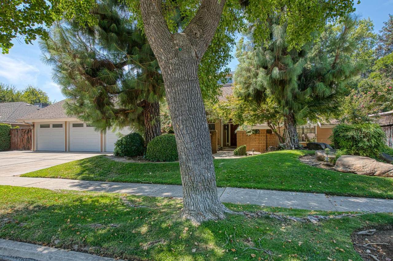 8615 Bond Avenue - Photo 1