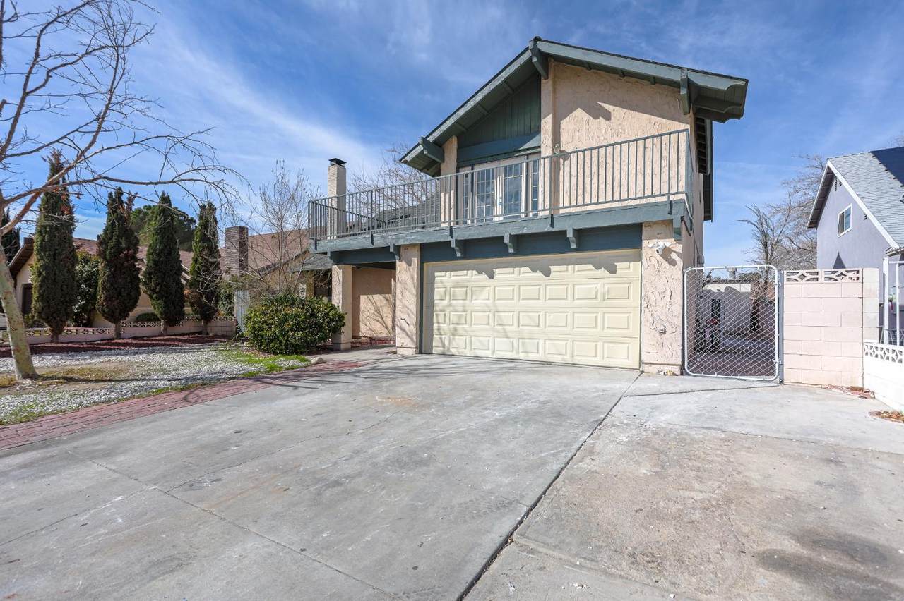 44633 Benald Street - Photo 1