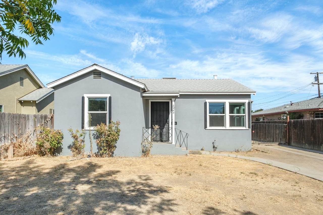 2043 11Th Street - Photo 1