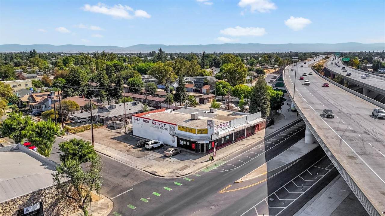 1105 Belmont Avenue - Photo 1