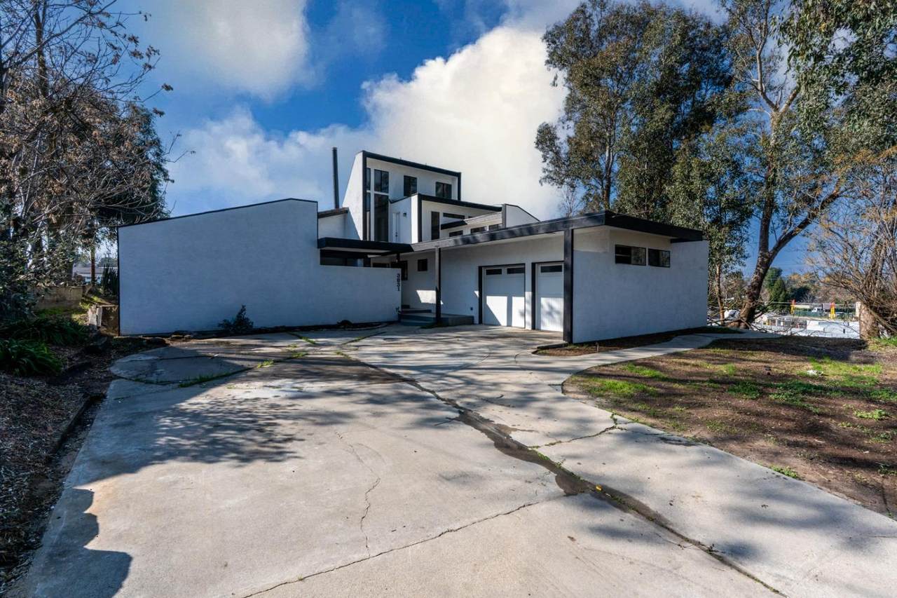 3831 Marcus Avenue - Photo 1