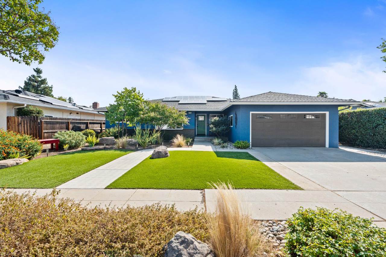 6776 Woodrow Avenue - Photo 1