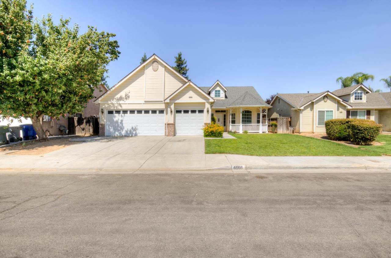 4666 Oswego Avenue - Photo 1