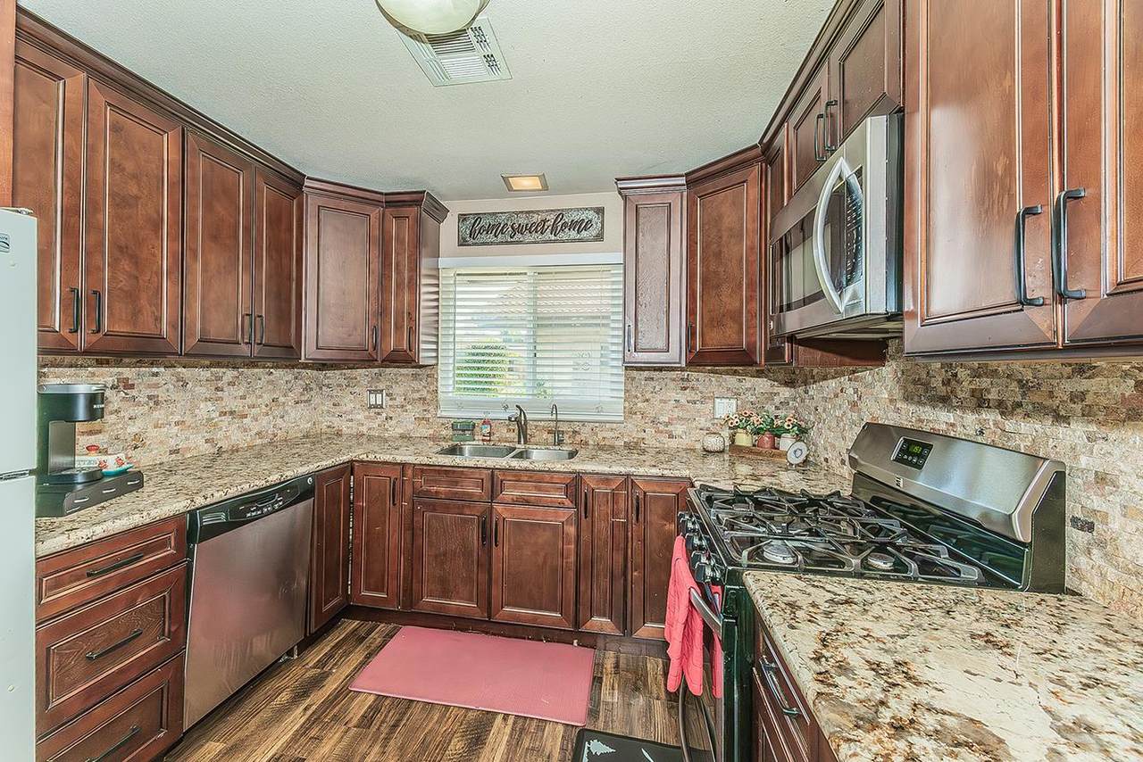 317 Sierra Avenue - Photo 1