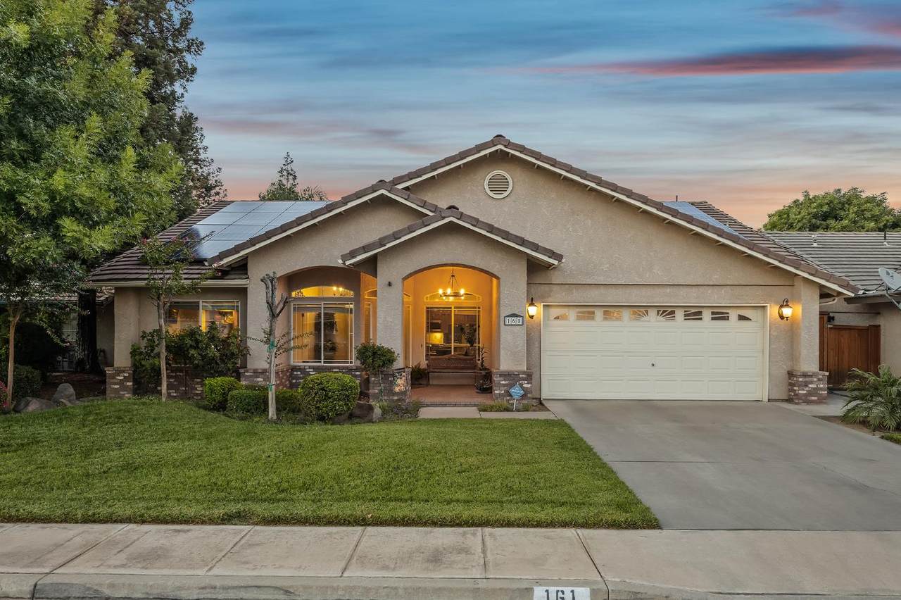 161 Sunset Street - Photo 1