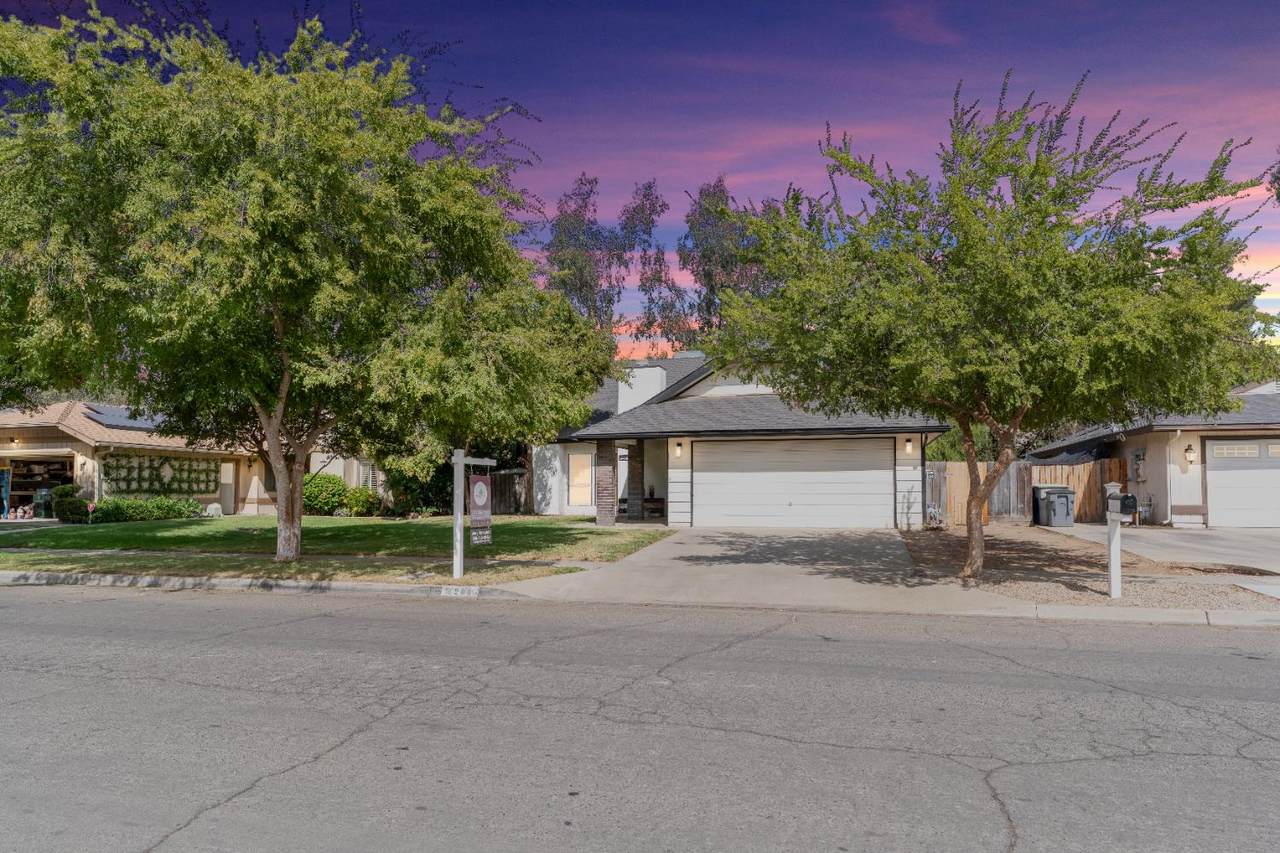 4286 Parkway Drive - Photo 1