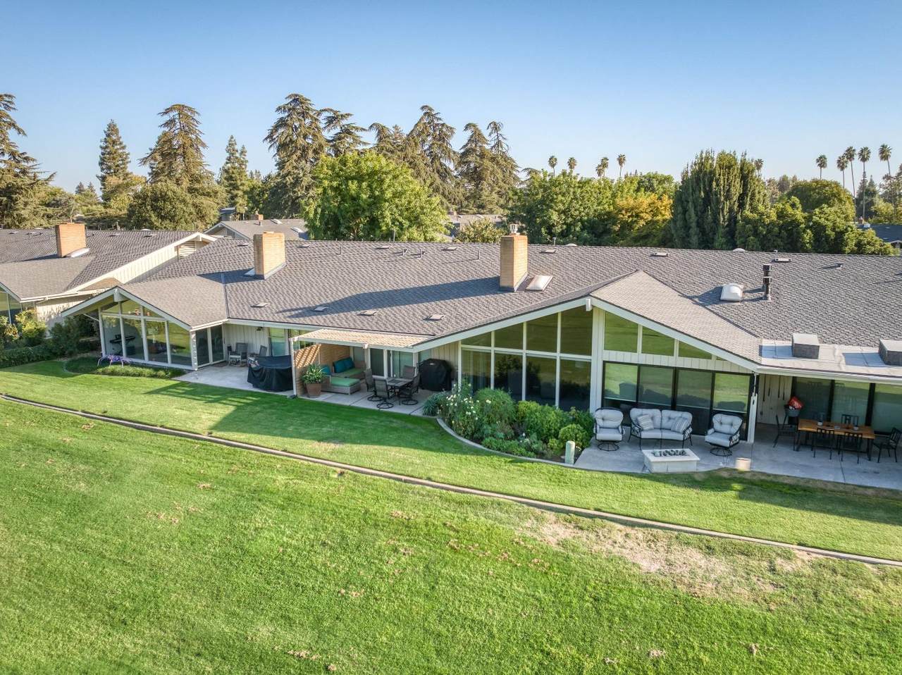 7560 Charles Avenue - Photo 1