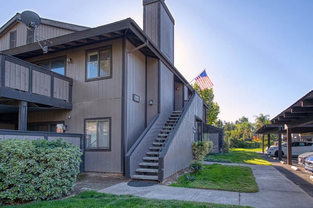 1151 Chestnut Avenue - Photo 1