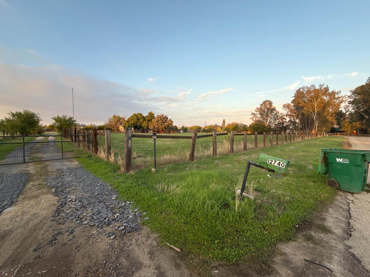 12740 Robinson Avenue - Photo 1