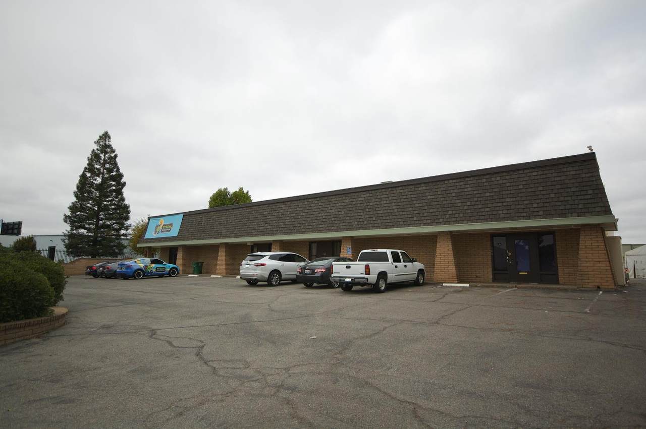 5645 Westover Avenue - Photo 1