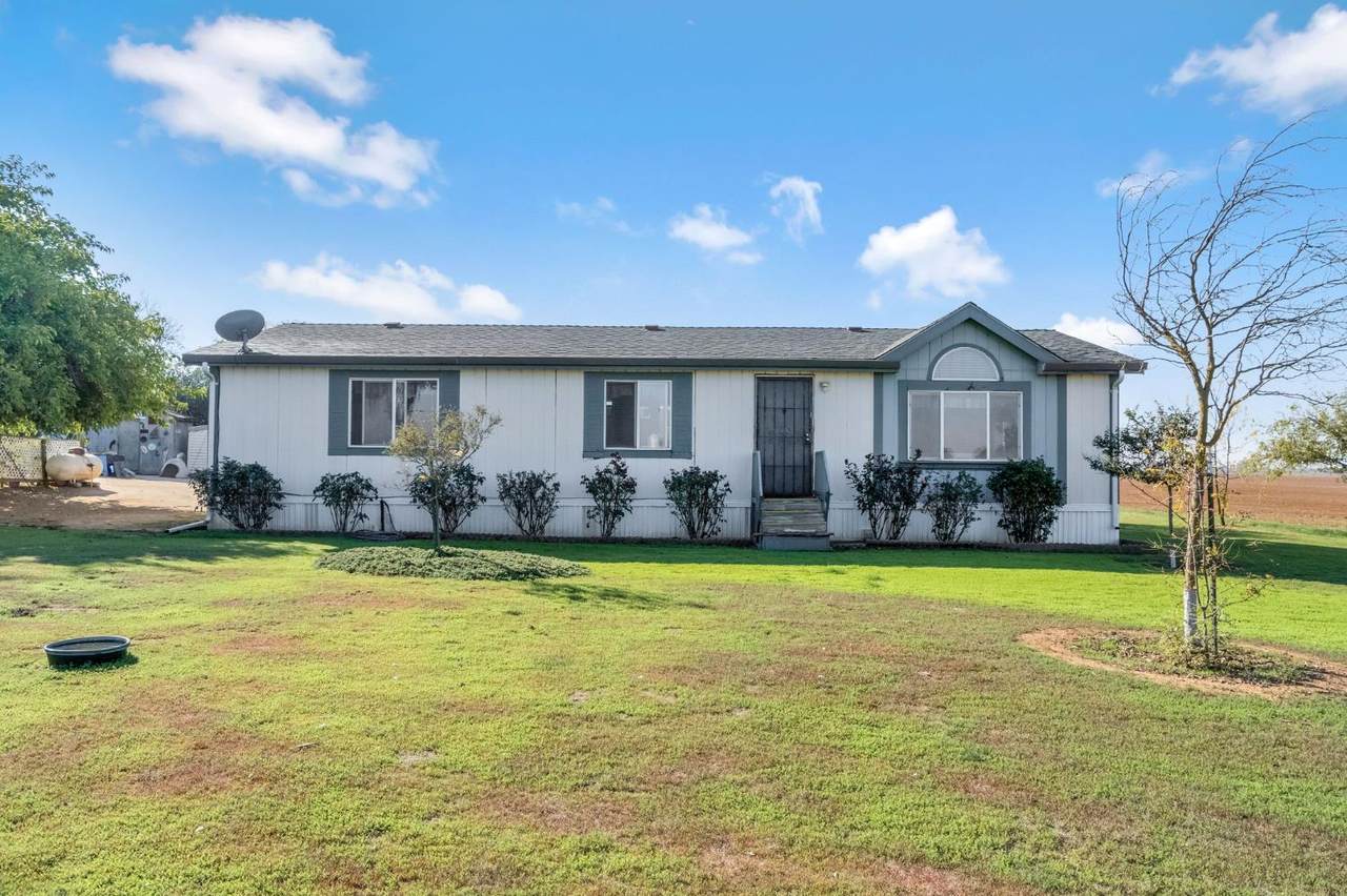 25750 Avenue 20 1/2 - Photo 1