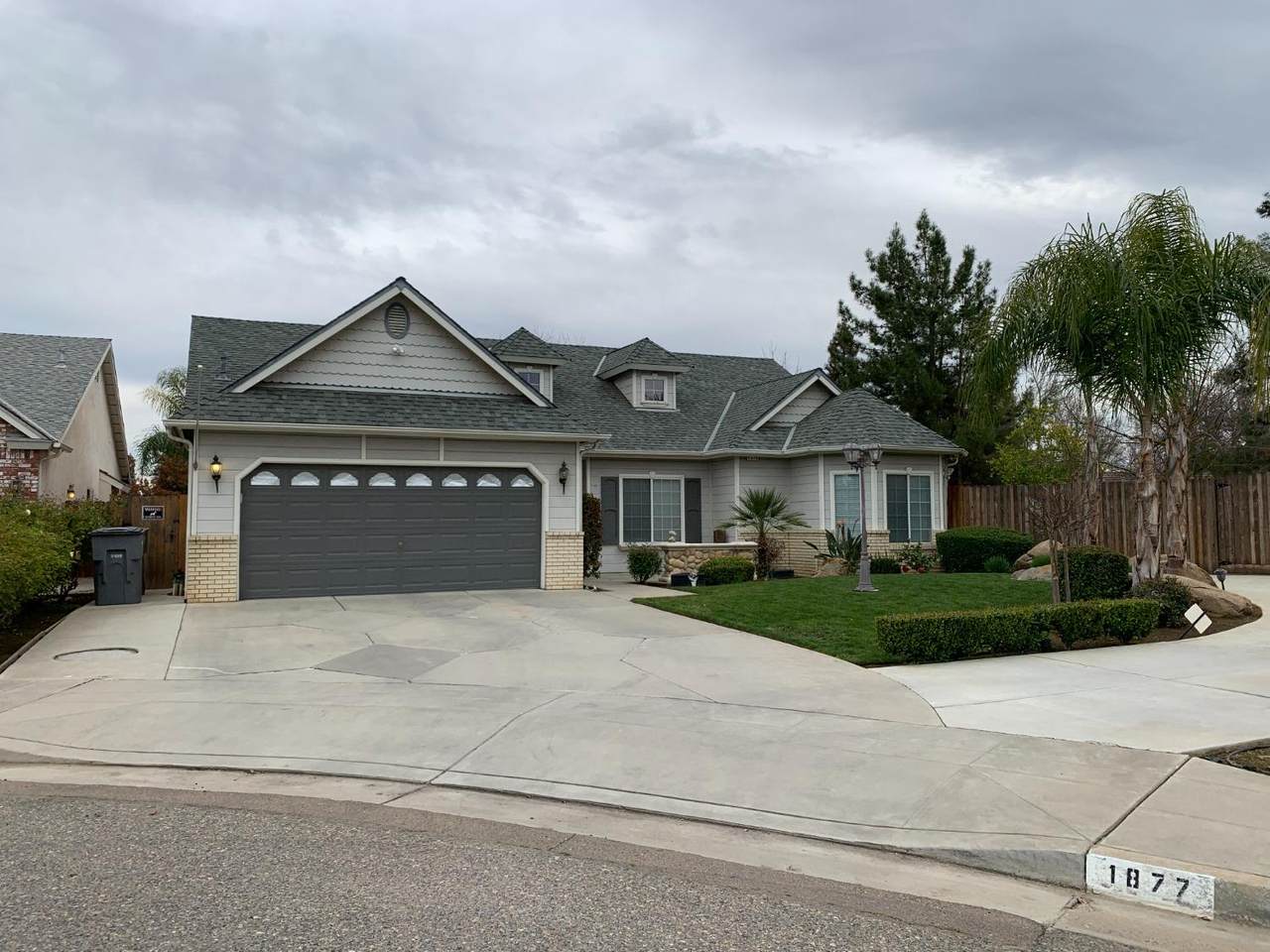 1877 Turnberry Avenue - Photo 1