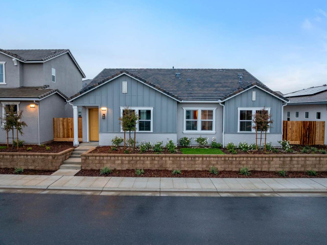 347 Peters Lane - Photo 1