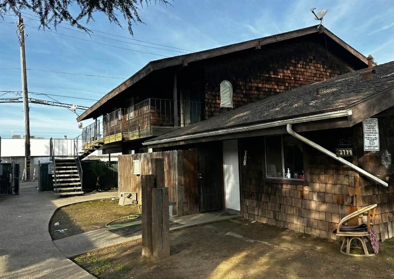 3779 Abby Street - Photo 1