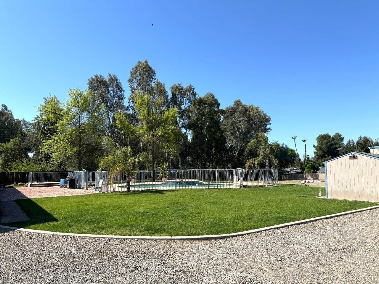 https://bt-photos.global.ssl.fastly.net/fresno/1280_boomver_1_642168-2.jpg