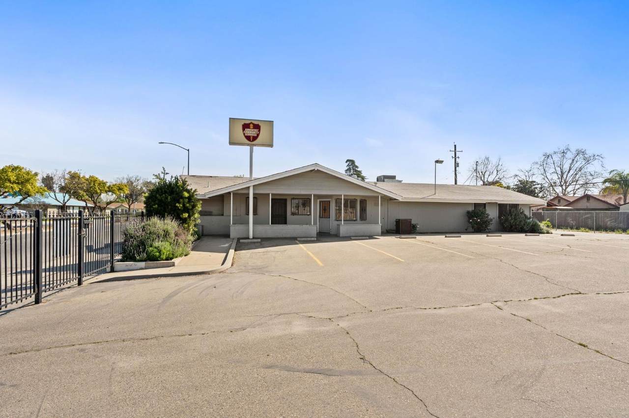 422 Shields Avenue - Photo 1