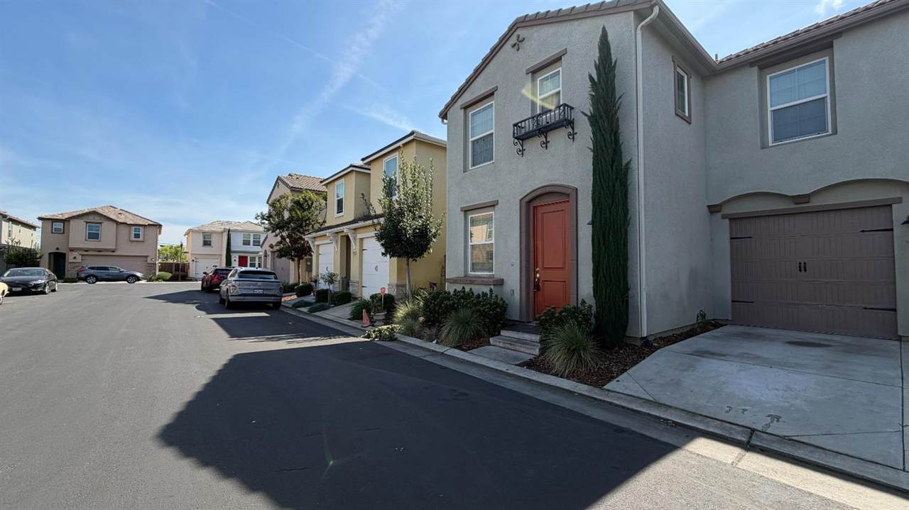 https://bt-photos.global.ssl.fastly.net/fresno/1280_boomver_1_645069-2.jpg