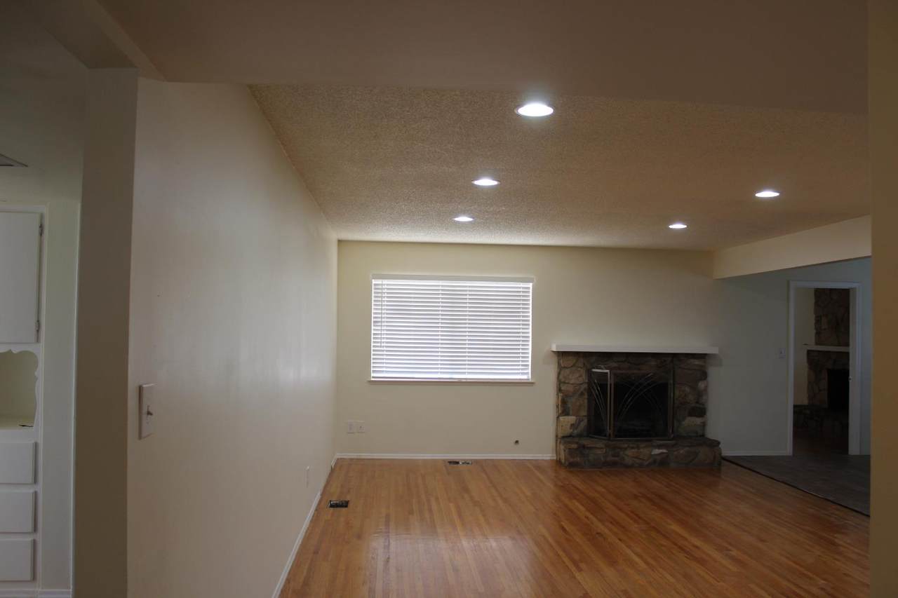 https://bt-photos.global.ssl.fastly.net/fresno/1280_boomver_1_645126-2.jpg
