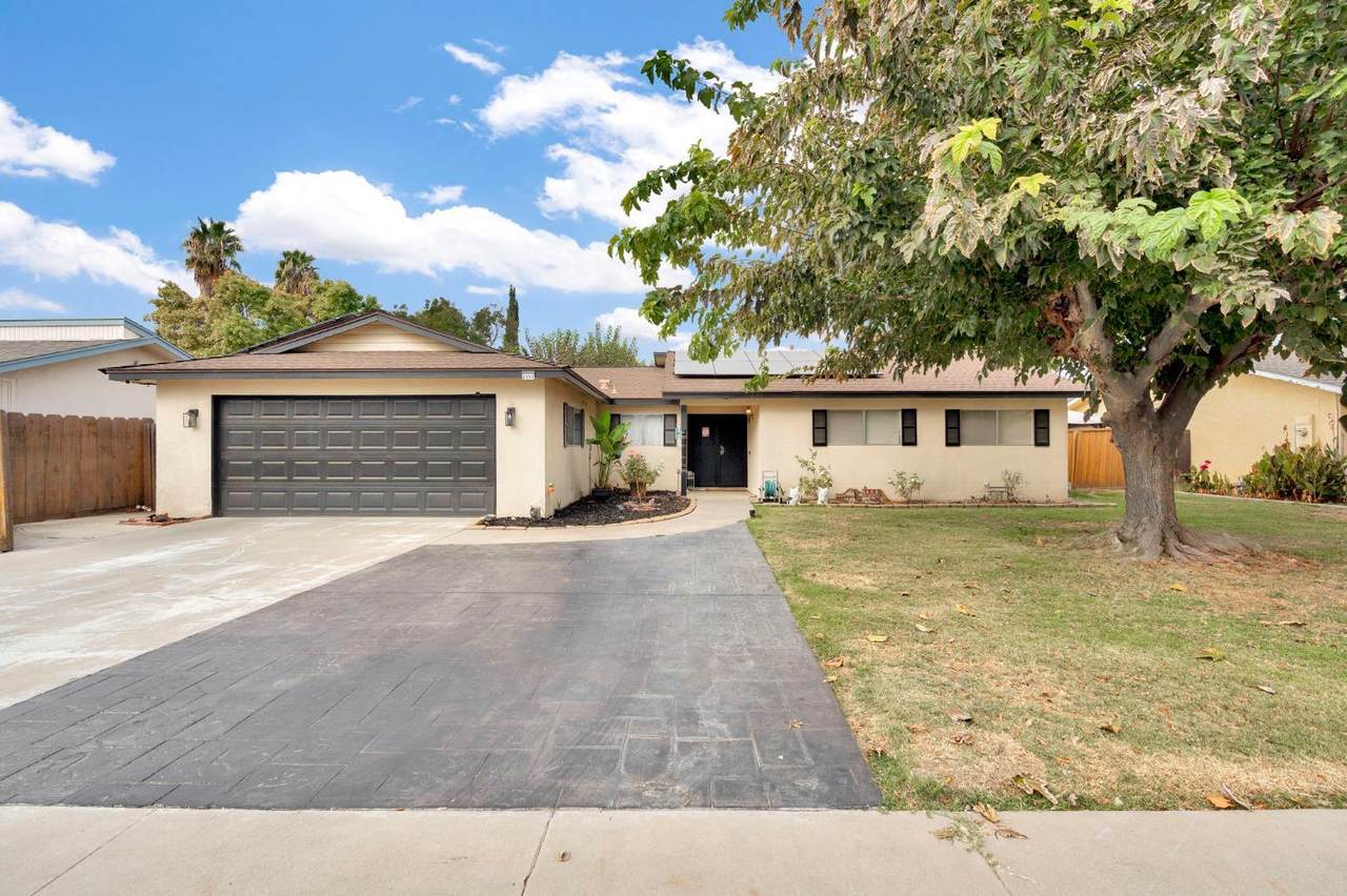 2352 Cabrillo Way - Photo 1