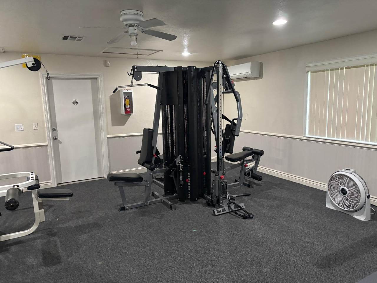 https://bt-photos.global.ssl.fastly.net/fresno/1280_boomver_1_646237-2.jpg