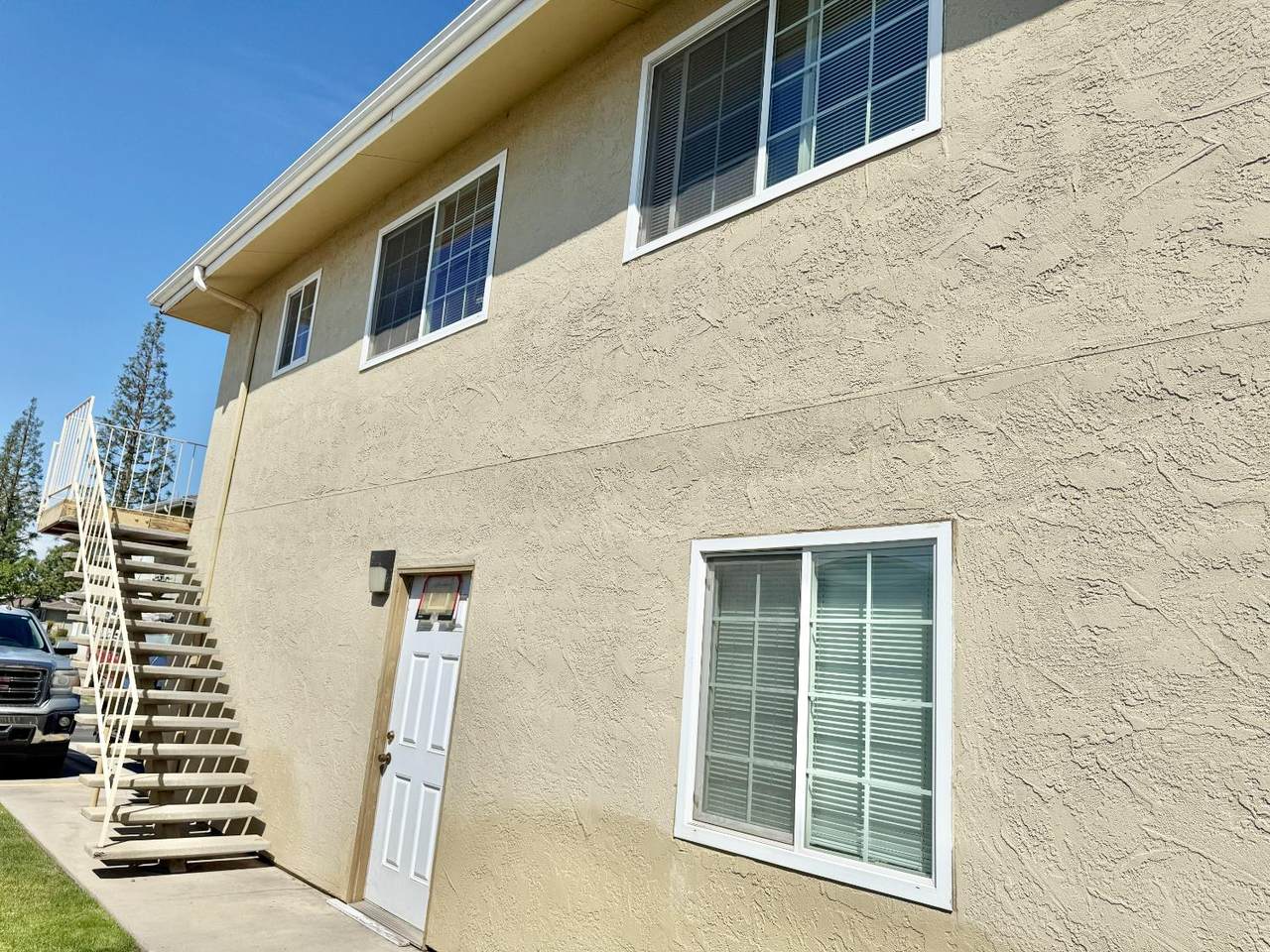 https://bt-photos.global.ssl.fastly.net/fresno/1280_boomver_1_646606-2.jpg