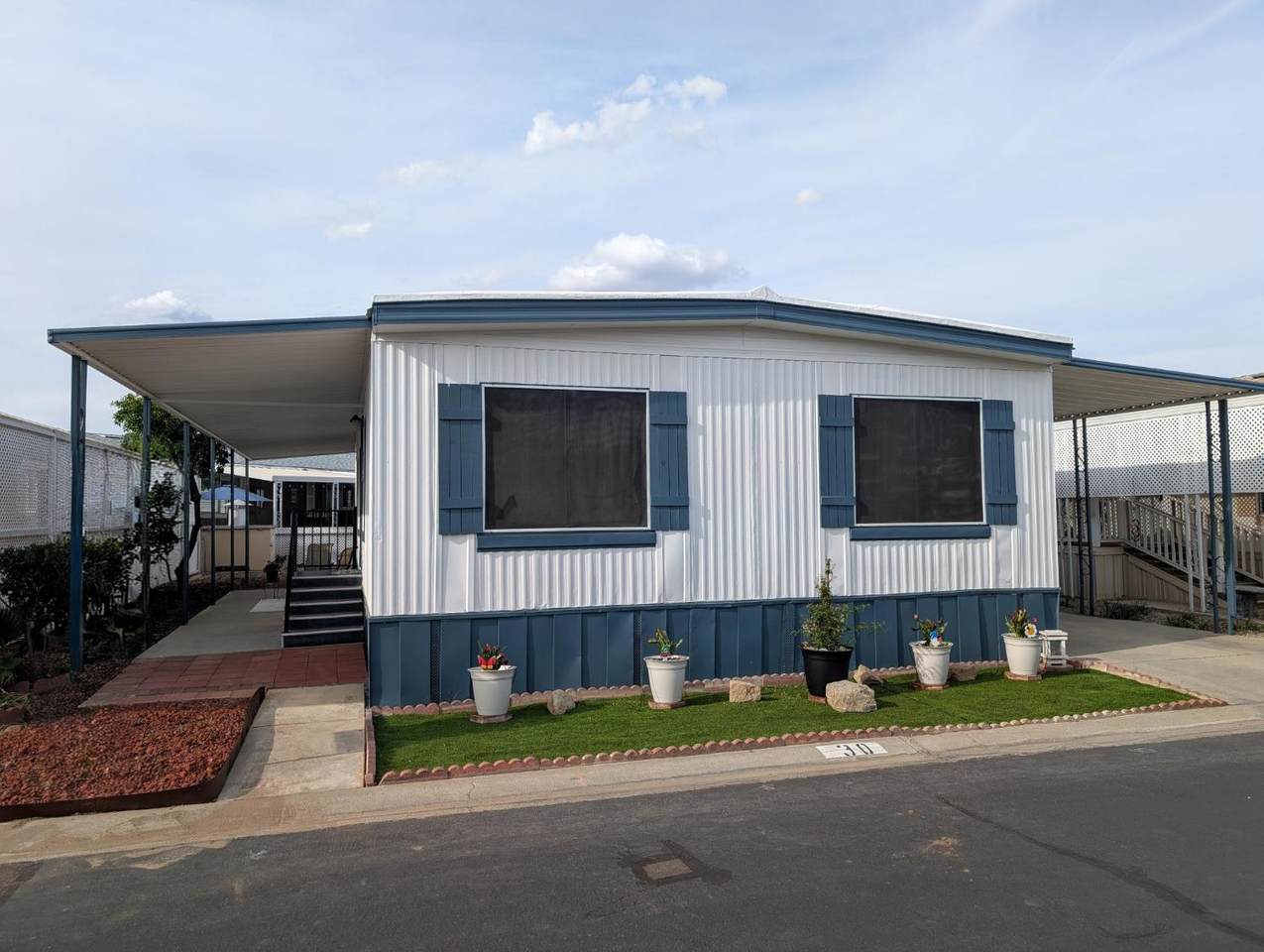 1001 Sylmar #30 - Photo 1