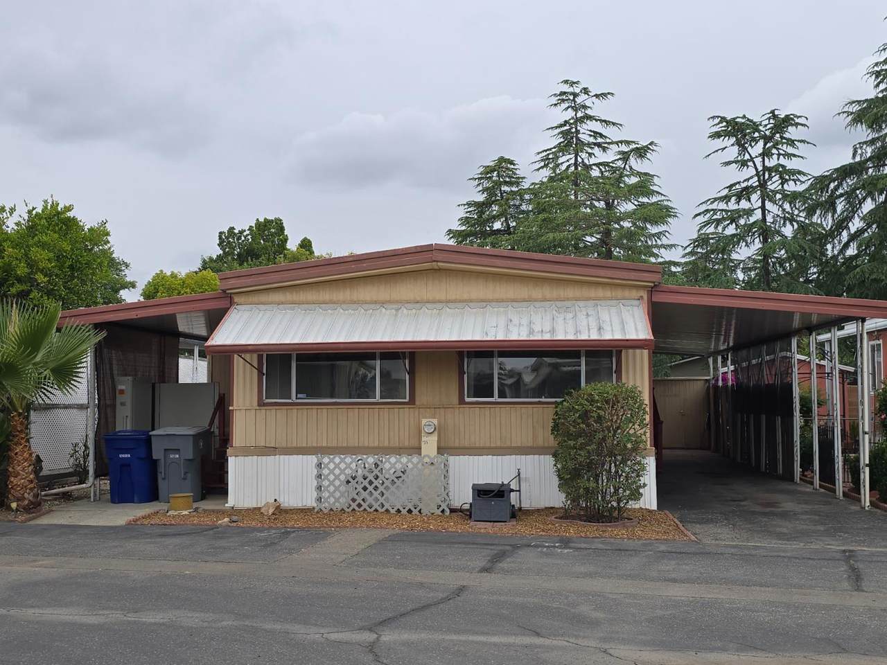 1724 Minnewawa Avenue - Photo 1