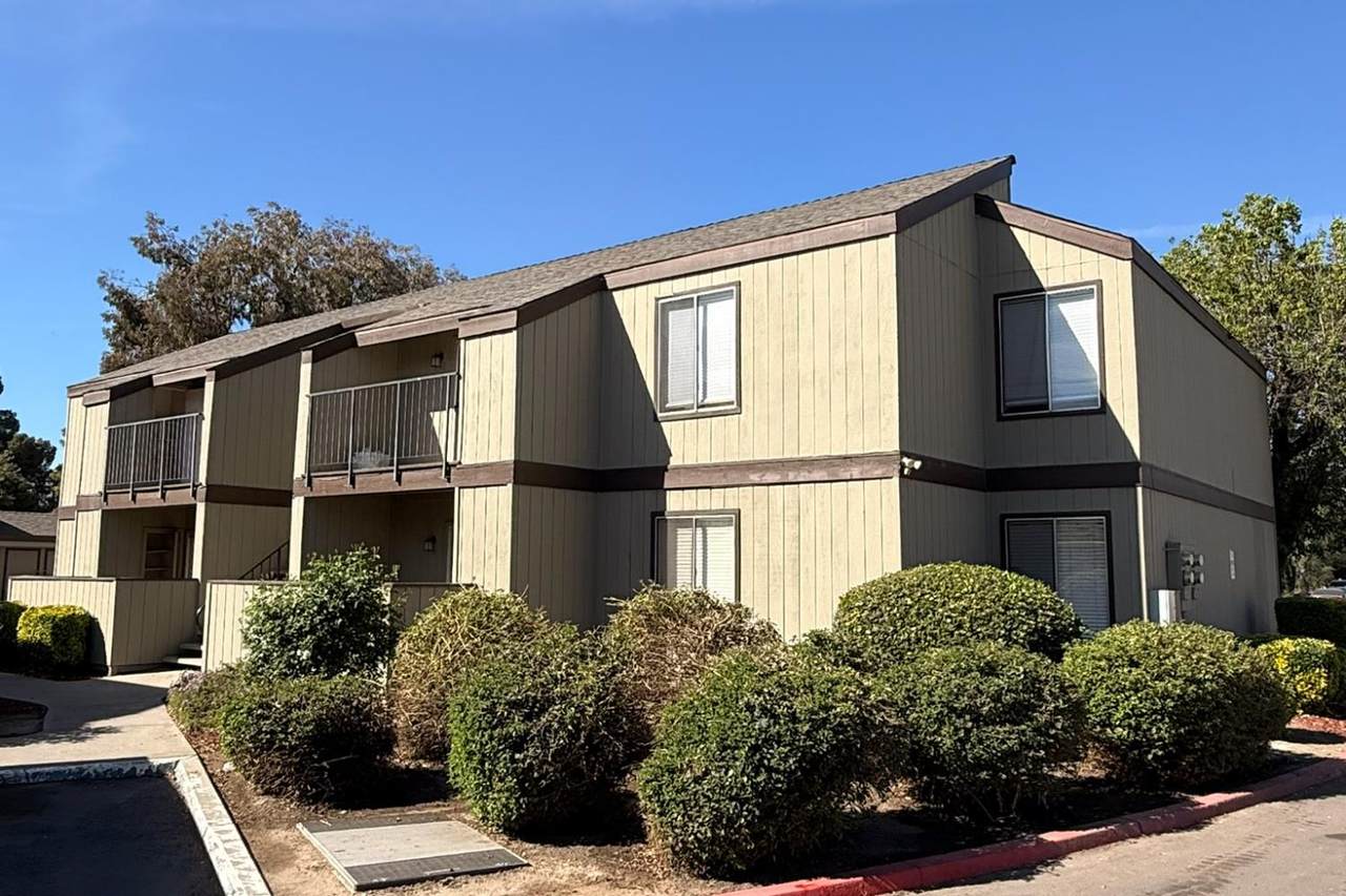 302 Pleasant Street - Photo 1