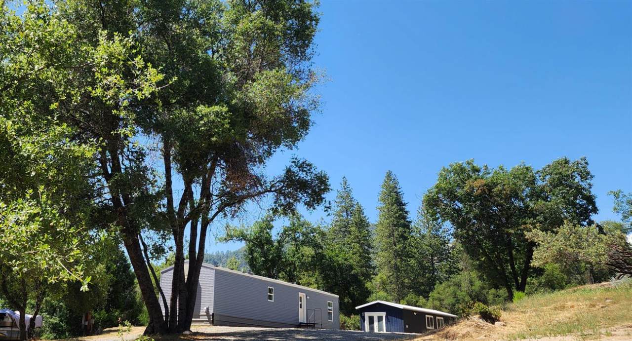 55062 Oak Crest Court - Photo 1