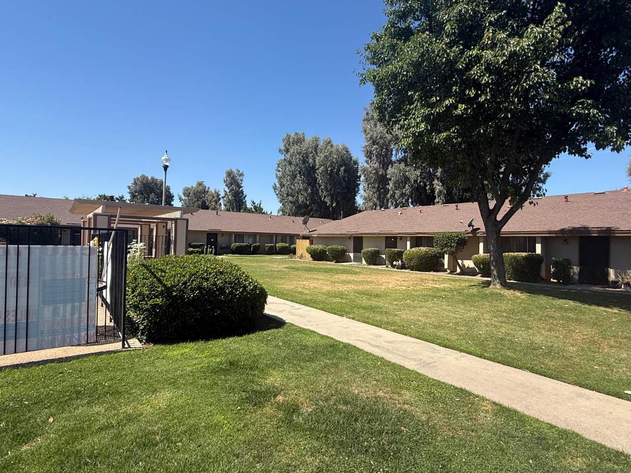 https://bt-photos.global.ssl.fastly.net/fresno/1280_boomver_1_649198-2.jpg