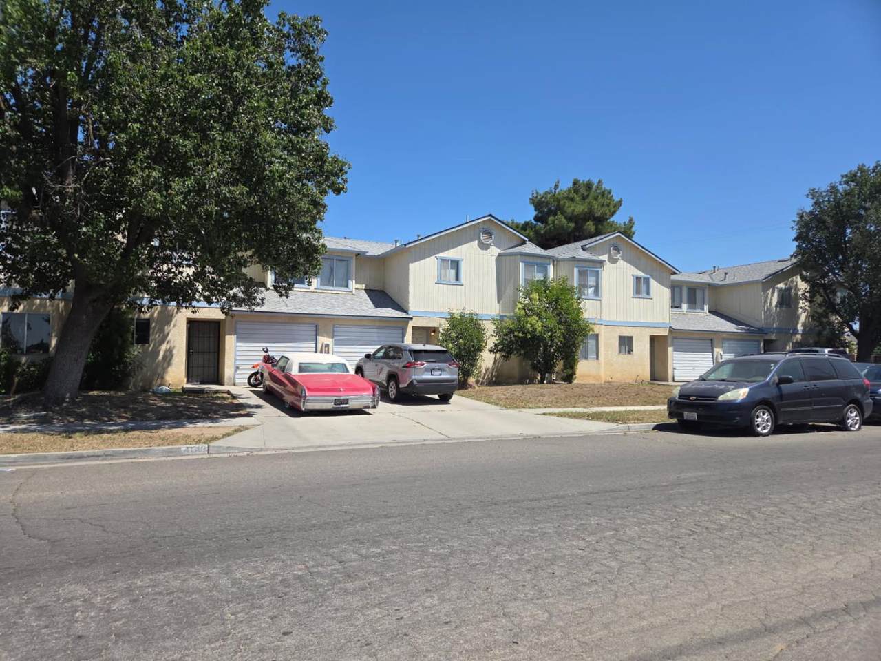 4140 Clark - Photo 1