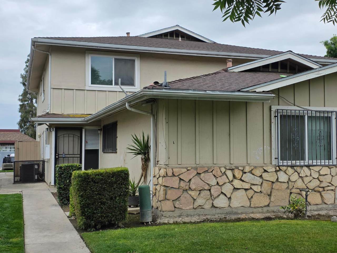 2603 Fairmont Avenue - Photo 1