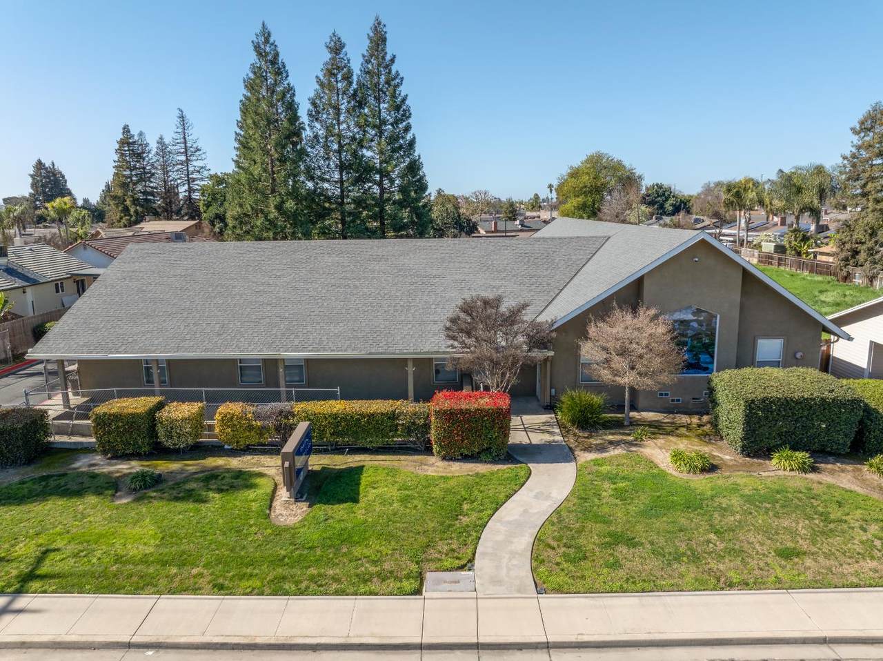 https://bt-photos.global.ssl.fastly.net/fresno/1280_boomver_1_650031-2.jpg